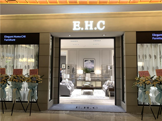 E.H.C旗舰店面世 用产品演绎时尚
